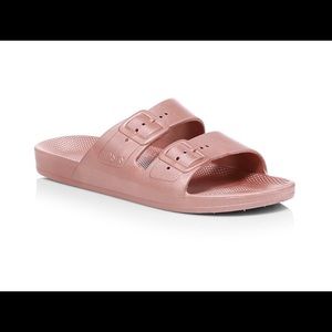 Freedom Moses Venus slides